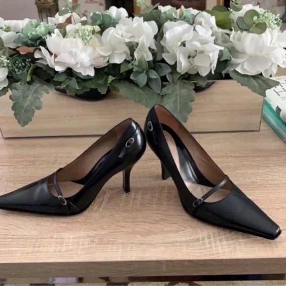 KENNETH COLE NEW YORK BLACK HEELS SIZE 7.5 - Picture 8 of 13